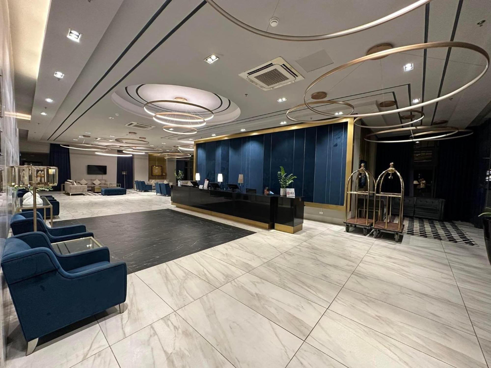 Arlowes At 20F Grand Residences Cebu Exteriör bild